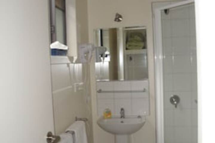 Room 70 of 111