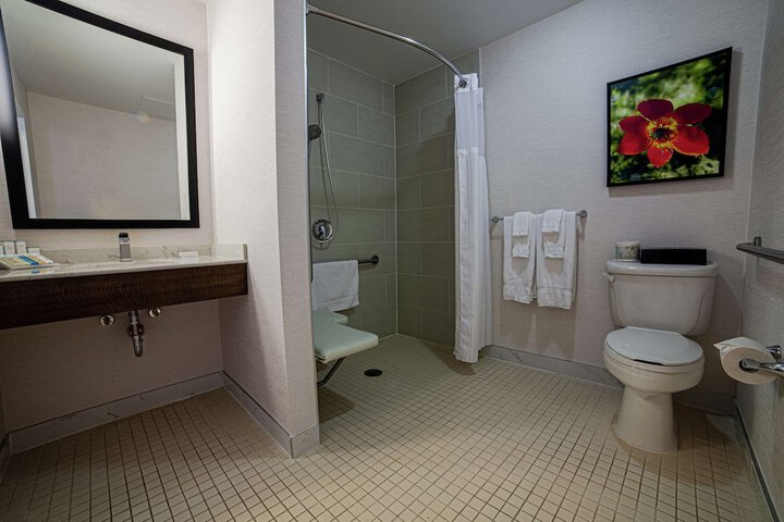 Room 18 of 36