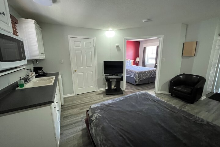 Room 71 of 118