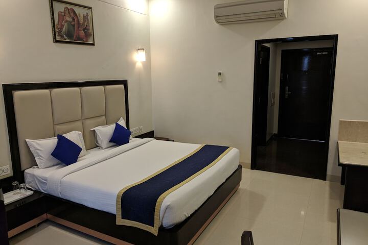 Room 29 of 84