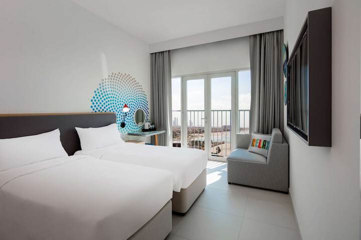 Room 5 of 36