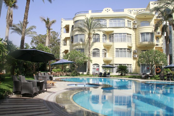 Pool 54 of 117