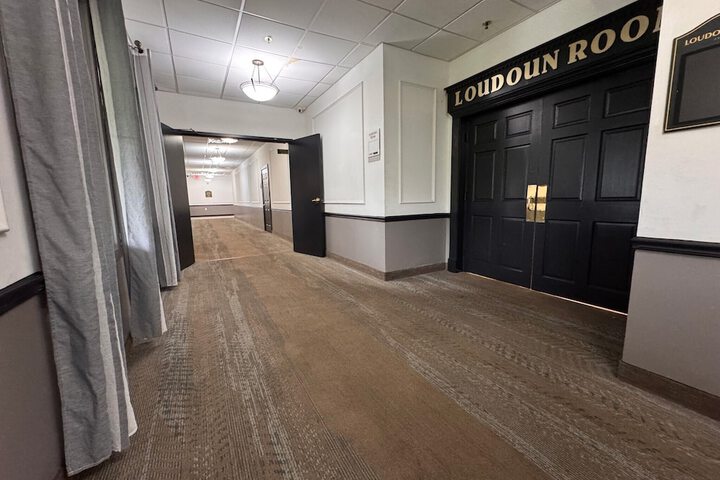Ballroom/Hall 61 of 65