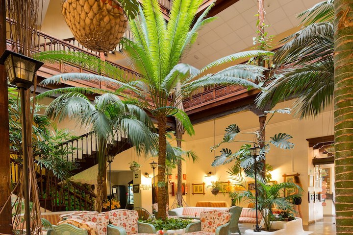 Reception hall
