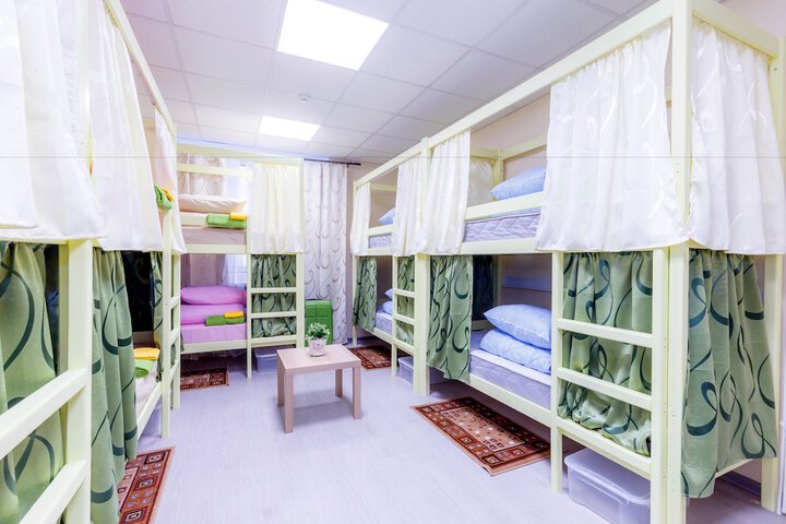 Room 13 of 16