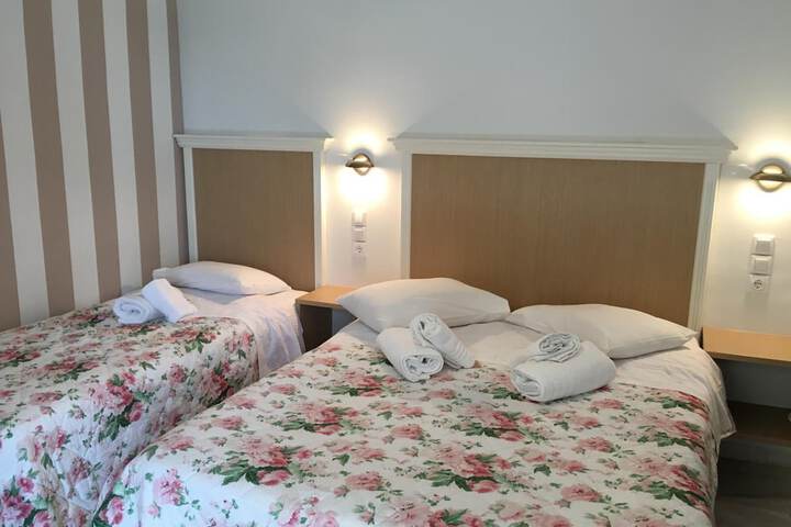Room 22 of 57