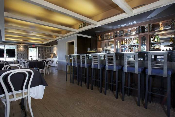 Dining Photos
