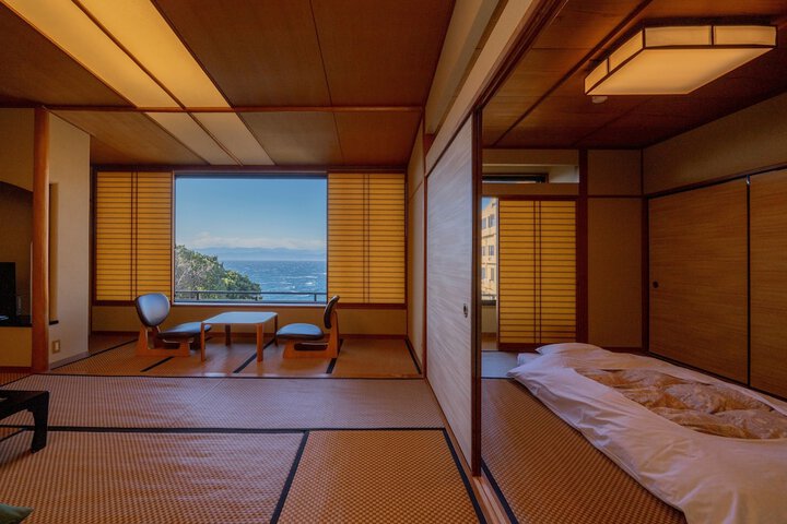 Room 11 of 26