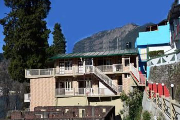 OYO Rooms Lake View Mall Road 2