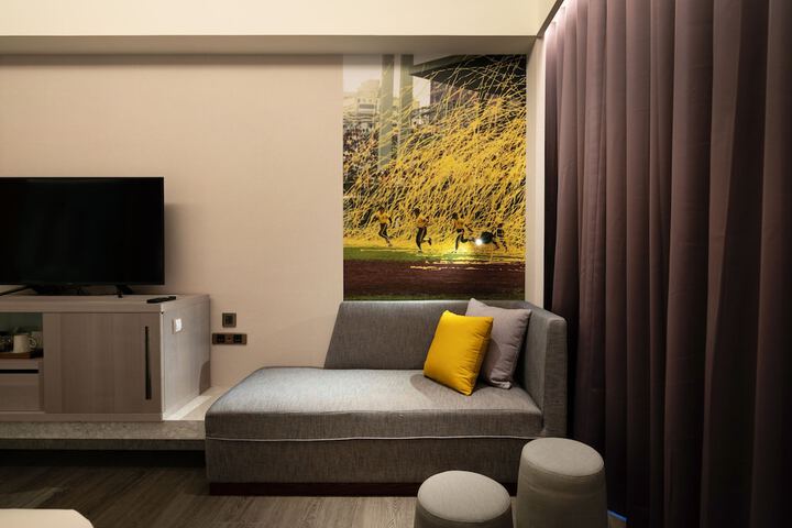 Room 19 of 82