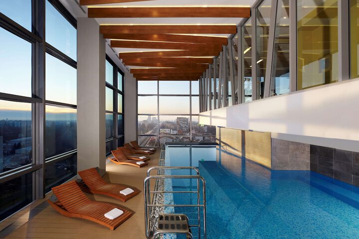 Hotel Pool