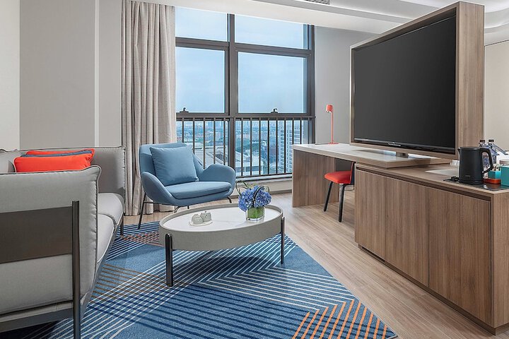 Room 12 of 46