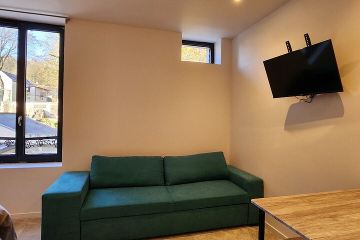 Room 6 of 26