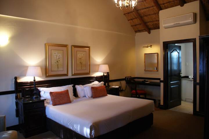 Room 6 of 79