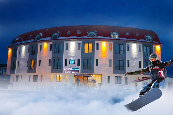 CRYSTAL SNOW HOTEL