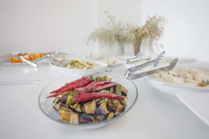 Dining 90 of 108