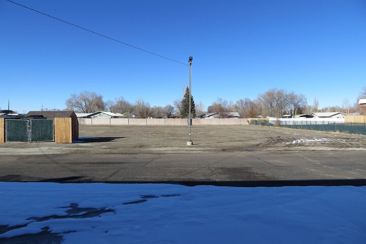 Property Grounds 37 of 60