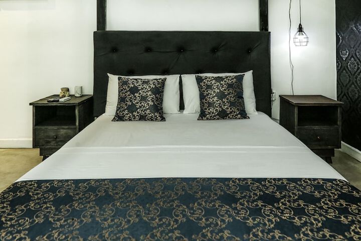 Room 28 of 44