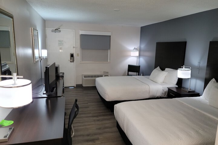 Suite Multiple Beds (4 of 10)
