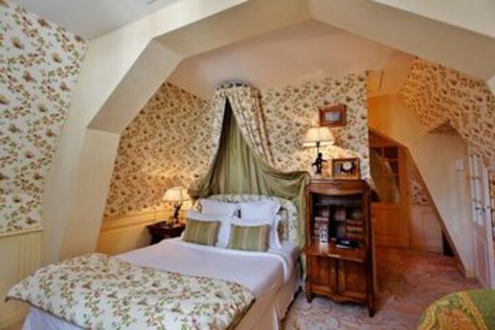 Room 26 of 62