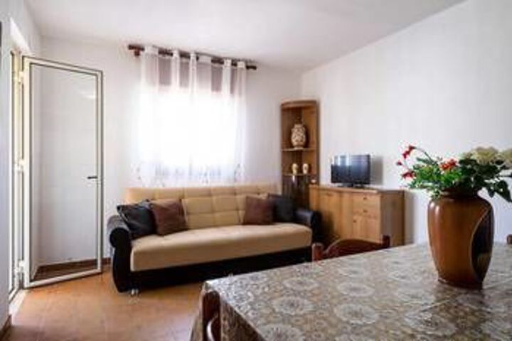 Room 40 of 49