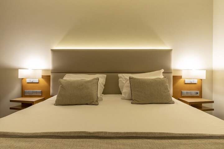 Room 54 of 169