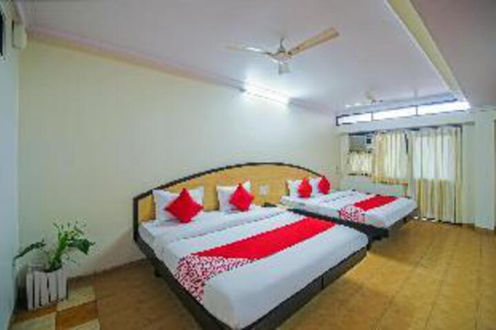 OYO 29827 Hotel Kanak Sagar