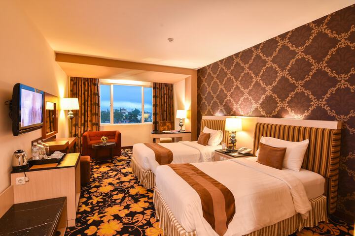 Room 16 of 49