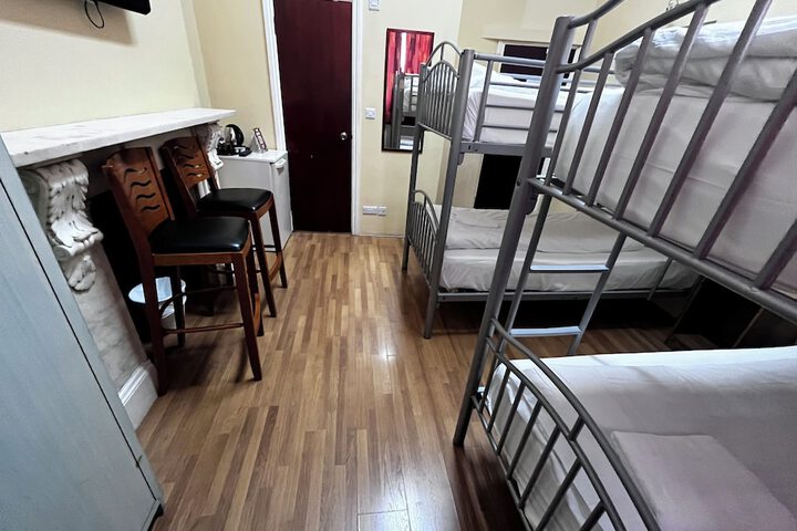 Room 31 of 65
