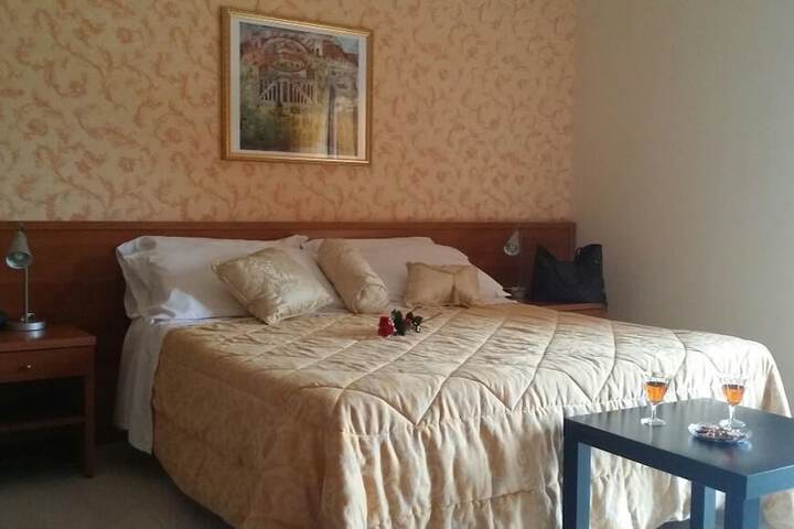 Room 16 of 64