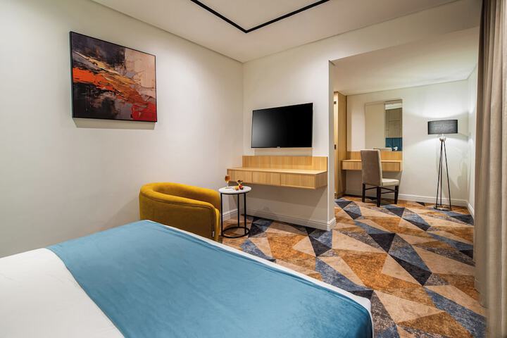 Room 14 of 19