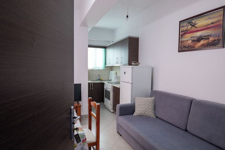 Room 42 of 76