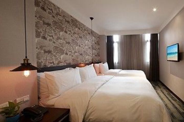 Room 9 of 31