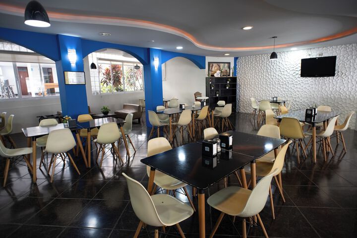 Dining Photos
