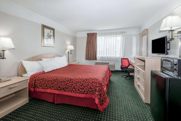 1 King Bed Mobility Accessible (8 of 15)