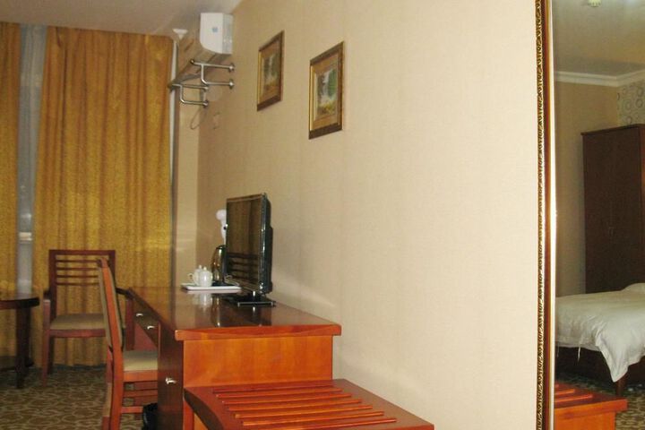 Room 7 of 41