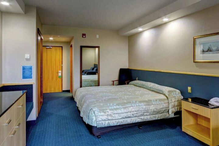 Room 36 of 59