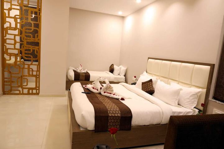 Room 6 of 71