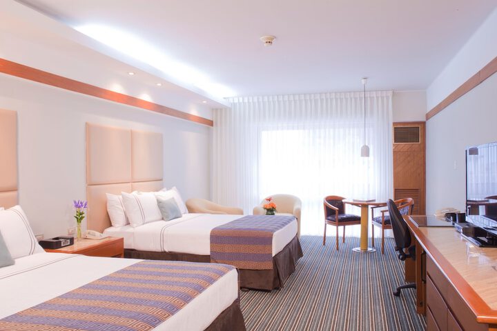 Room 10 of 125