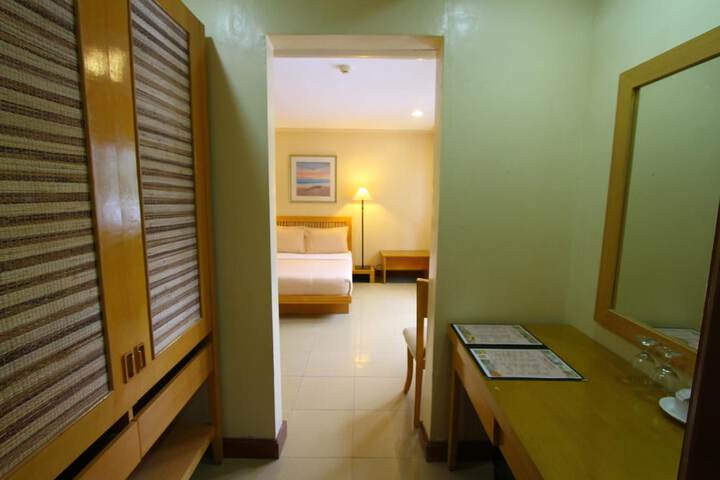 Room 13 of 29