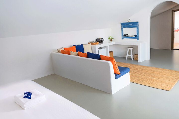 Room 10 of 89