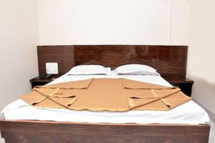 Room 15 of 22