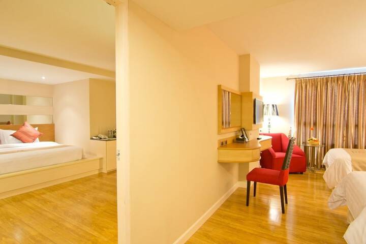 Room 18 of 42