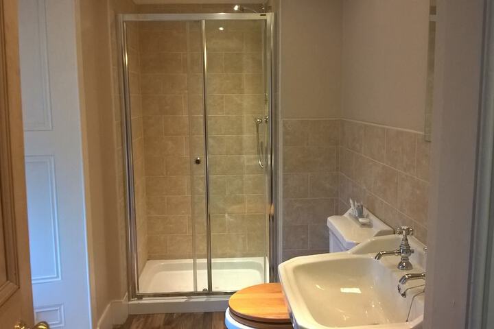 Room 12 of 41