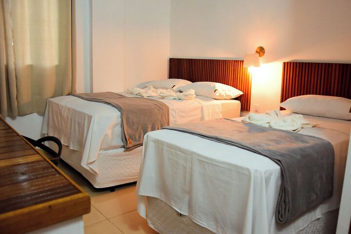 Room 3 of 27