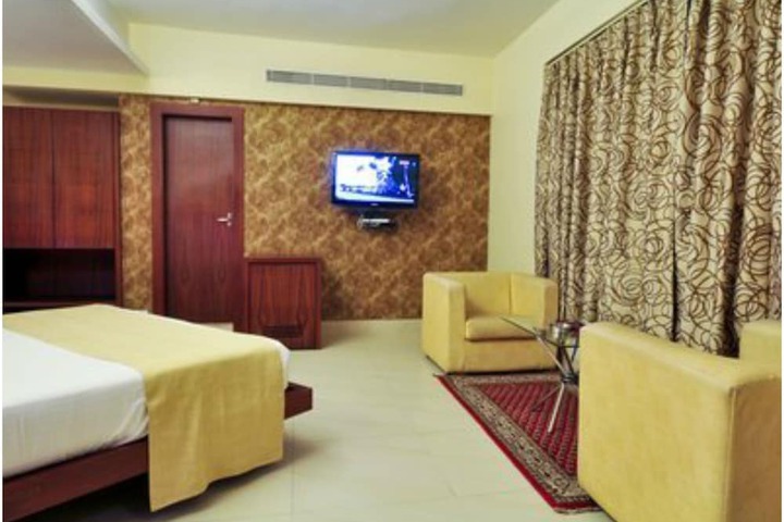 Room 15 of 31