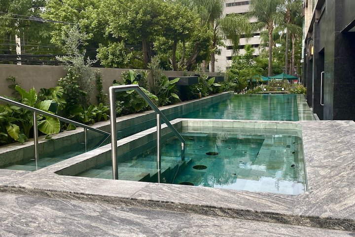 Hotel with Pool