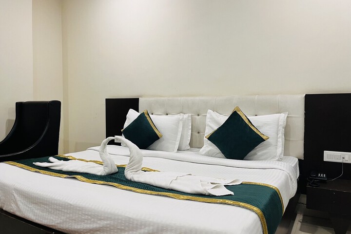 Room 48 of 61