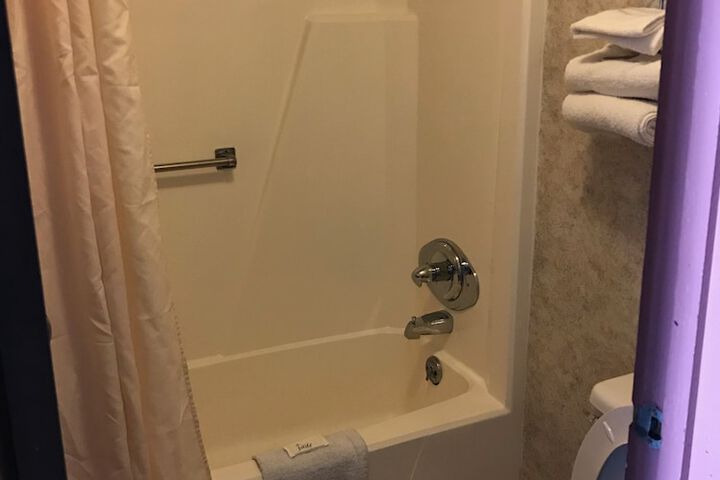 Room 14 of 15