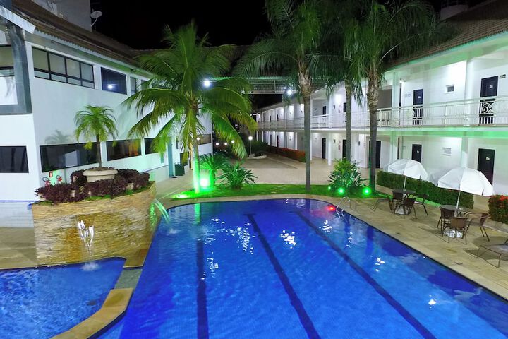 Pool 14 of 25